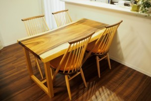 monkeypod-itimai-ita-table-