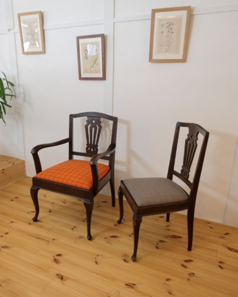 北野異人館で使われていたアンティークチェアの修理と張り替え