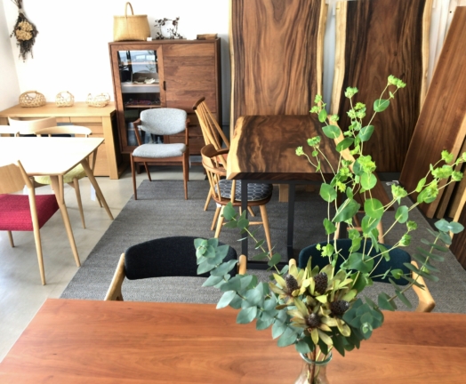 神戸の家具屋