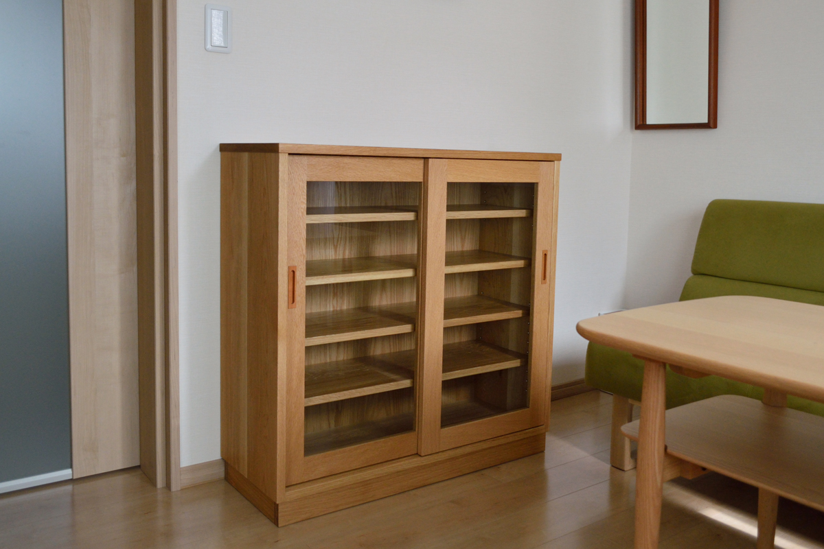 glass-cabinet-2.jpg