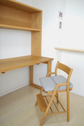 オーク無垢材のオーダーデスク