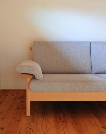 オーク無垢材ウッドフレームソファ