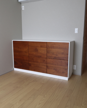 テレビボードからリメイクして製作したキャビネチェスト